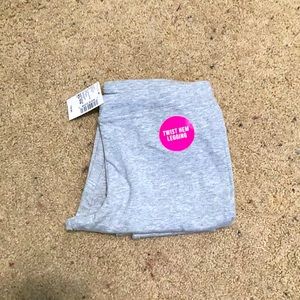 I am selling kids gray leggings